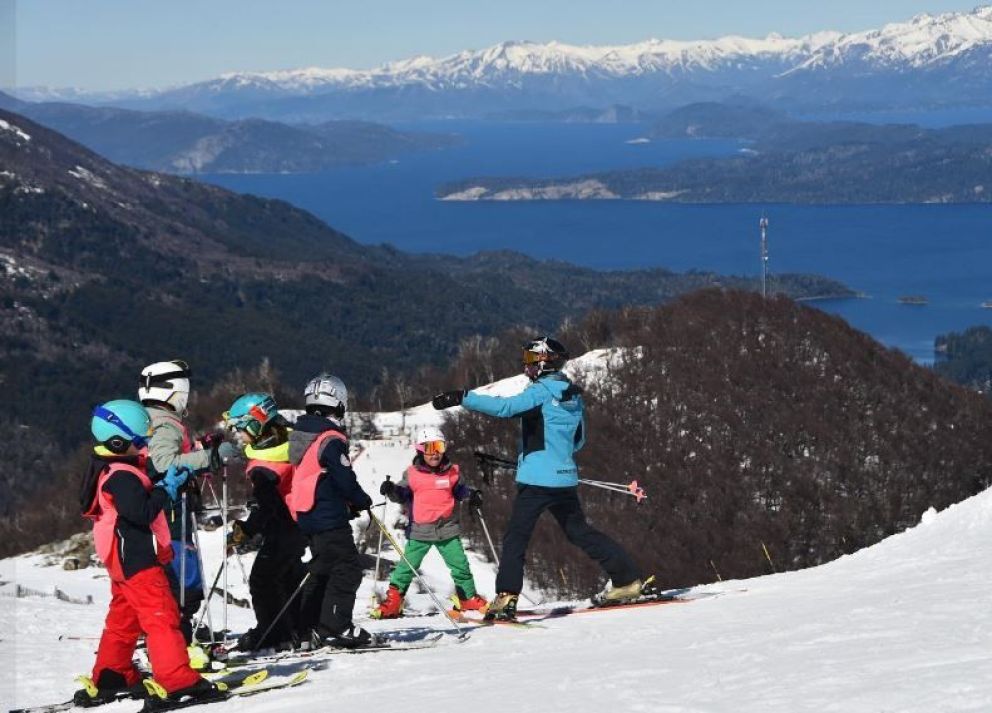 Invierno 24: Cerro Bayo es la opción más económica para esquiar en el país