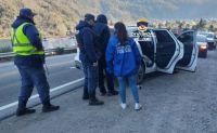 Un vecino echó de un complejo hotelero a dos chilenos que habían sido detenidos en San Martín, tras robar en La Angostura