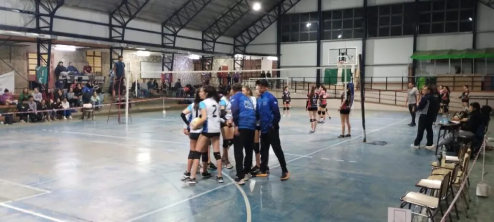 El voley juvenil de la liga se concentra este sábado en el SAC de la escuela 186