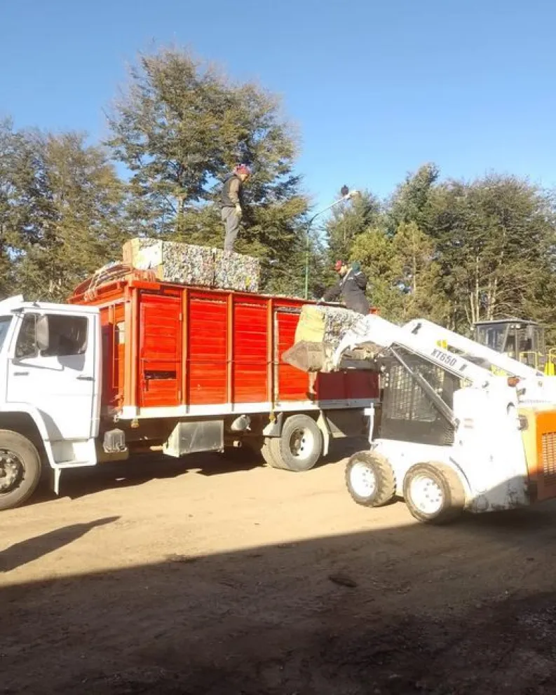 El municipio avanza con la venta de material reciclado que acumuló a lo largo del año