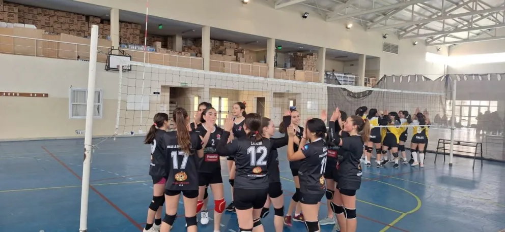 El voley juvenil de Carpinteros del Sur y el CEF N° 7 disputaron fecha de liga