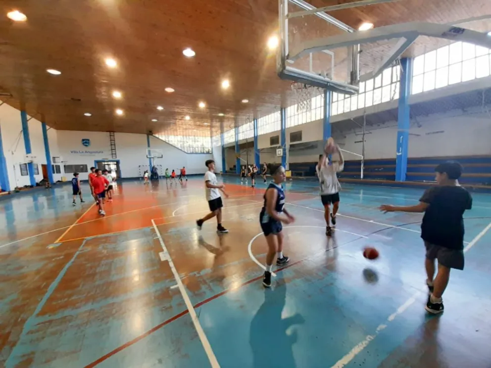 El básquet de Carpinteros del Sur dio inicio a la pretemporada 2024