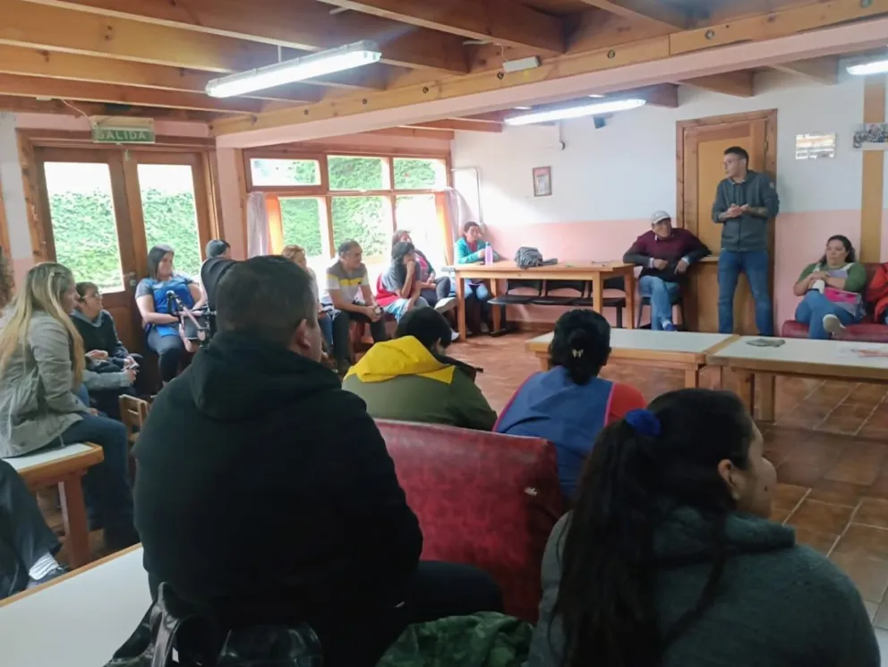 Paran los trabajadores del CDI, Hogar de Ancianos y Refugio de Niños y Adolescentes