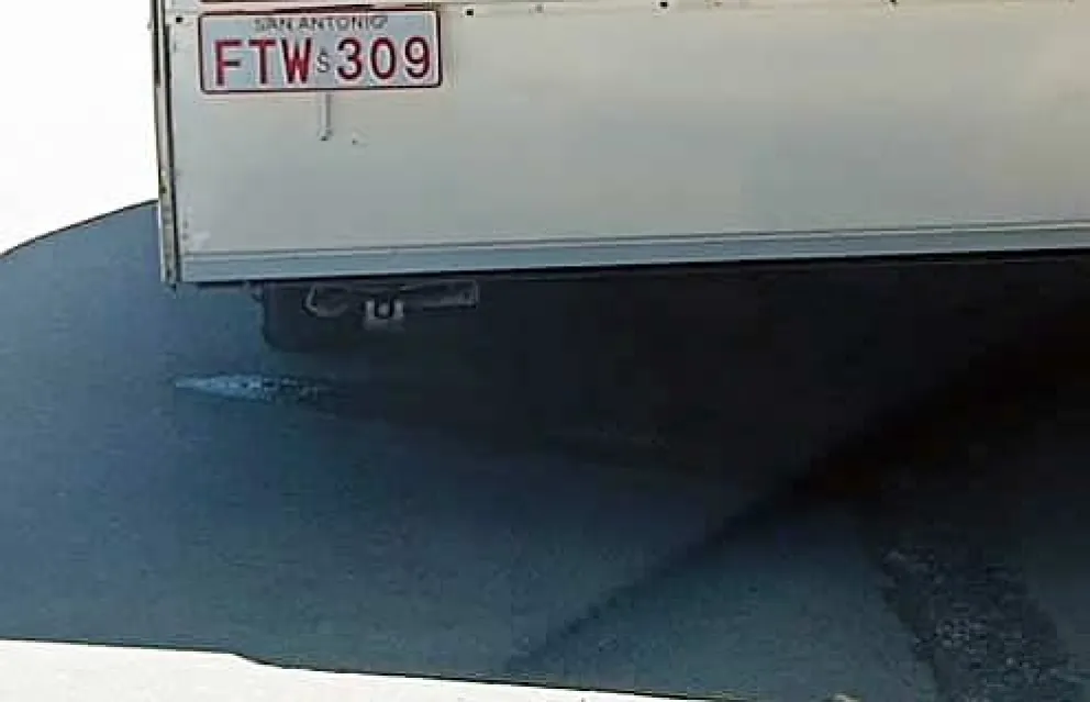 Clic Urbano: En pleno calle Millaqueo, descargado aguas servidas