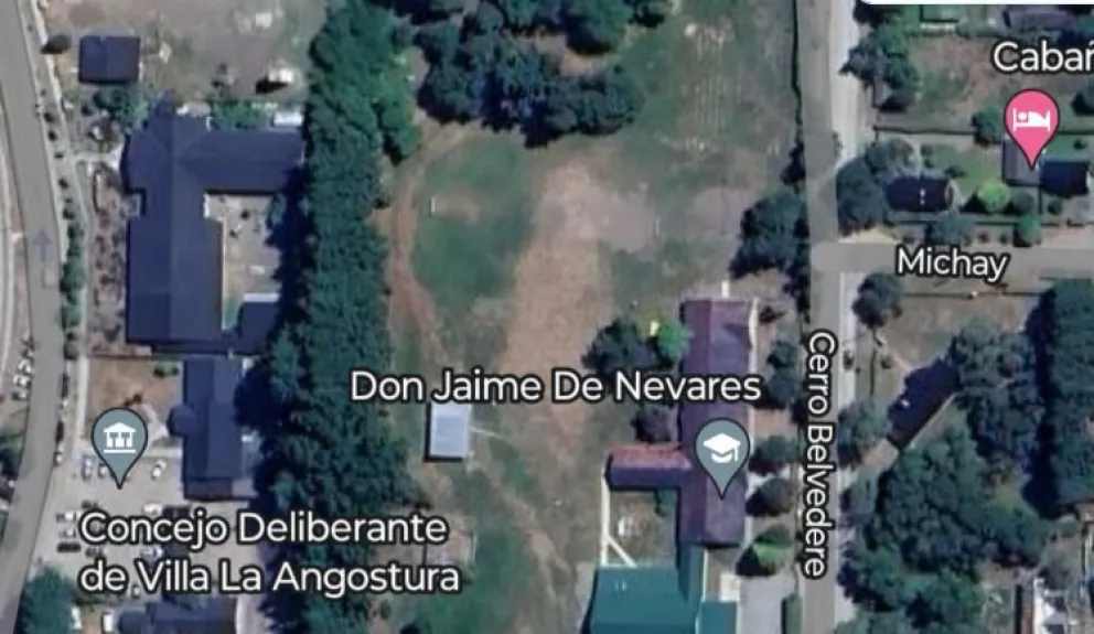 Pre-acuerdo para la construcción de un natatorio en la escuela Jaime de Nevárez