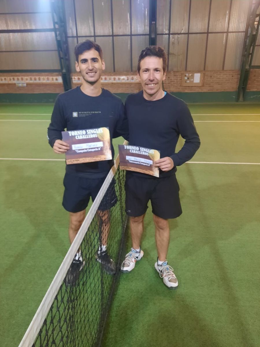 Rodrigo Martínez y Gustavo Giampaolo los nuevos campeones del tenis singles