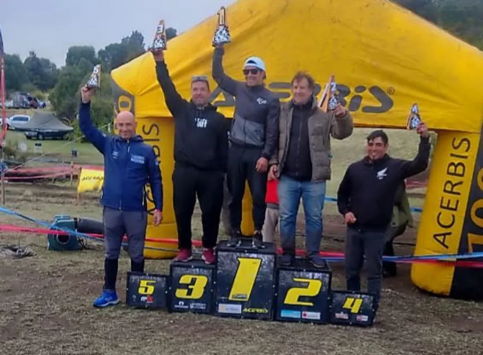 Detry y Aguirre en el podio de la primera fecha del Enduro Cordillerano