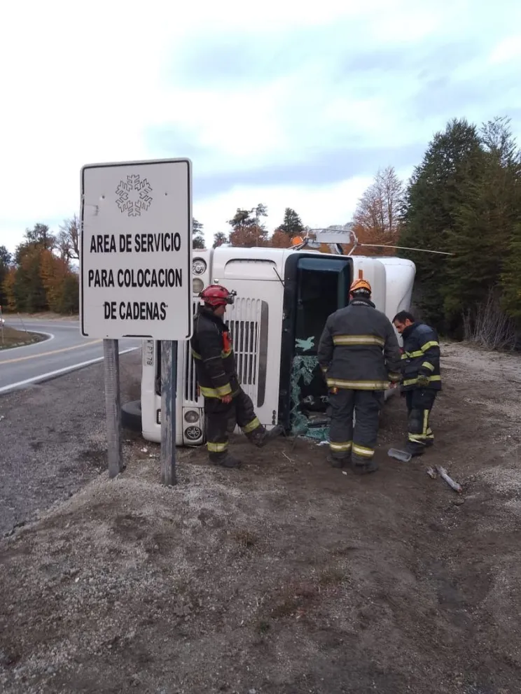 Volcó un camión chileno cerca del Paso Fronterizo