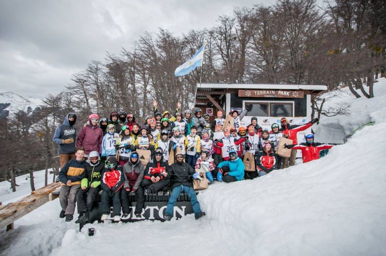 El Club Andino abre las inscripciones para la escuela de esquí thumbnail