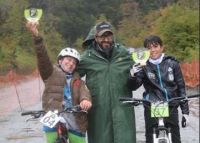 A pesar de la lluvia y el frío, pasó con éxito la tercera edición de la carrera de MTB "El Ermitaño"