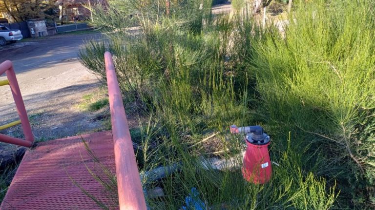 Vecinos denuncian una nueva pérdida de líquidos cloacales sobre el arroyo Piedritas thumbnail