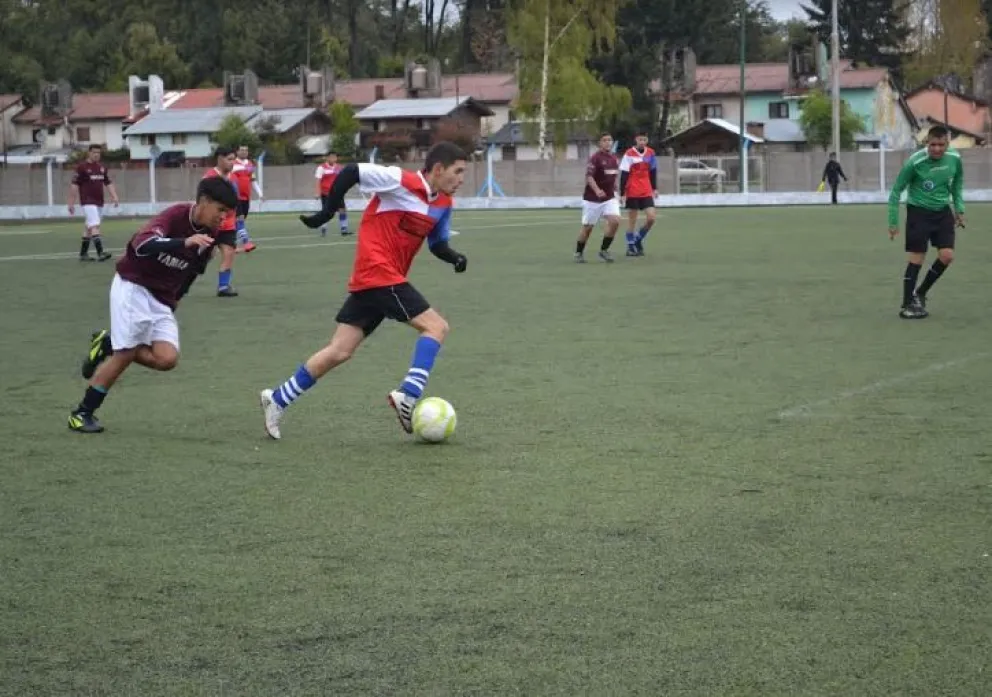 El Andrés Martin vuelve a recibir el futbol local en la Copa Aniversario