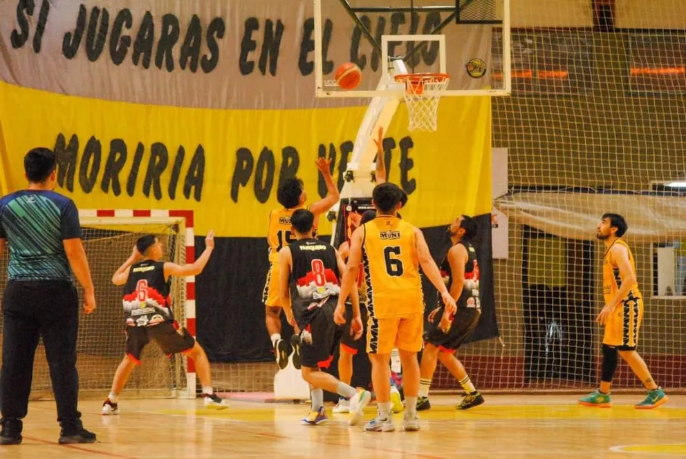 Victoria para Carpinteros del Sur en su visita al Municipal 3 de Bariloche