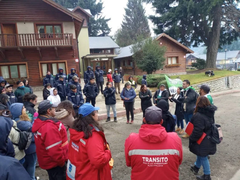 Antes de irse a Francia, Murer arregló con ATE la incorporación de contratados a la plantilla municipal