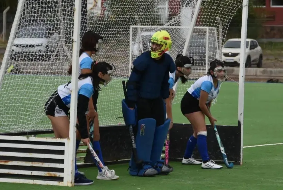 El hockey del Cef n 7 se dice presente en la tercera fecha de la Liga Cordillerana