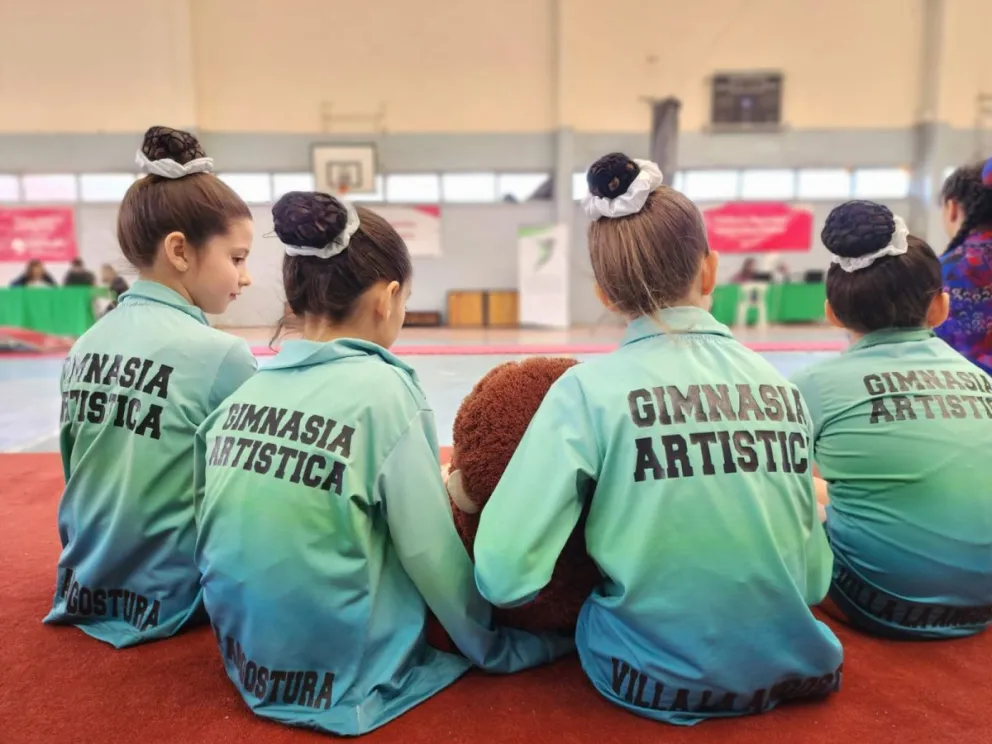 Artística 40 dice presente en el encuentro nivel escuela de gimnasia artística de la región