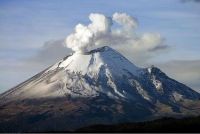 Volcán Puyehue en Alerta Amarilla: Autoridades de Neuquén y Río Negro Coordinan Acciones Preventivas