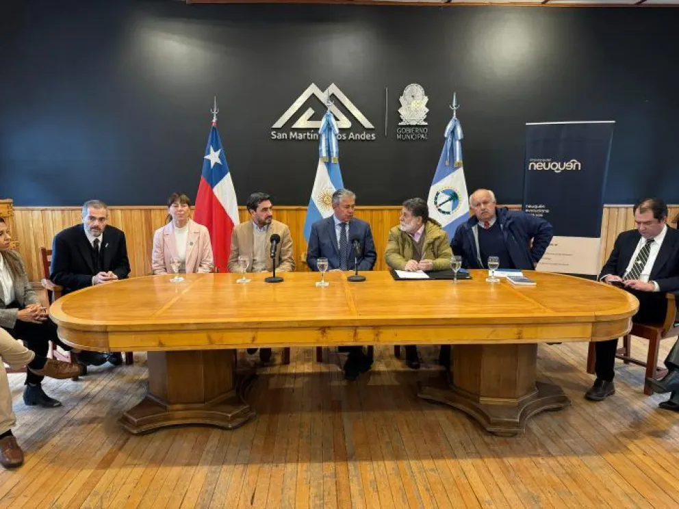 Promueven el turismo integrado entre la Región de los Lagos y Neuquén