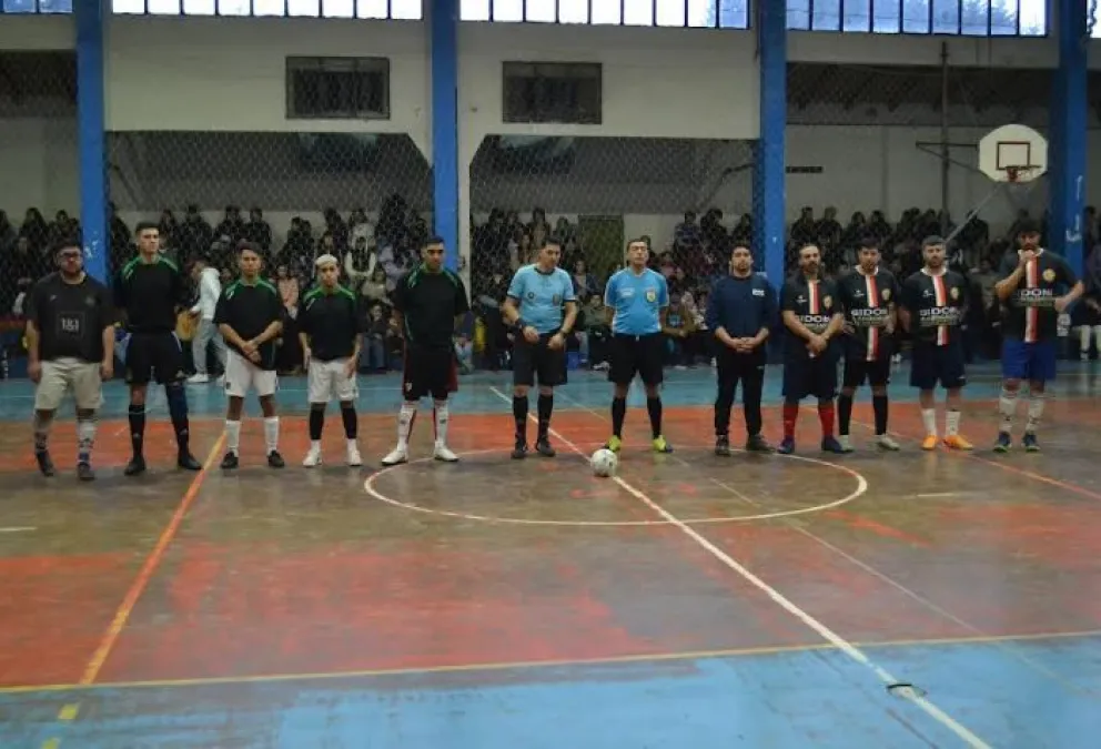 Gran marco de público para la doble jornada del futbol de salon Copa "Doña Anita"