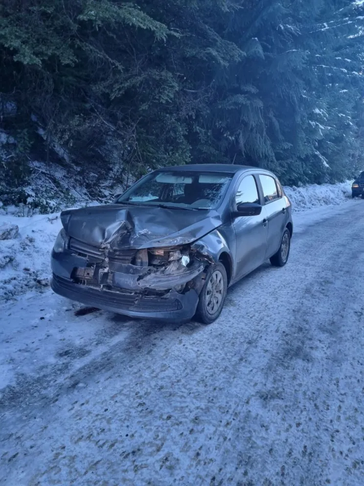 Dos accidentes vehiculares en dos horas: daños materiales y un herido leve