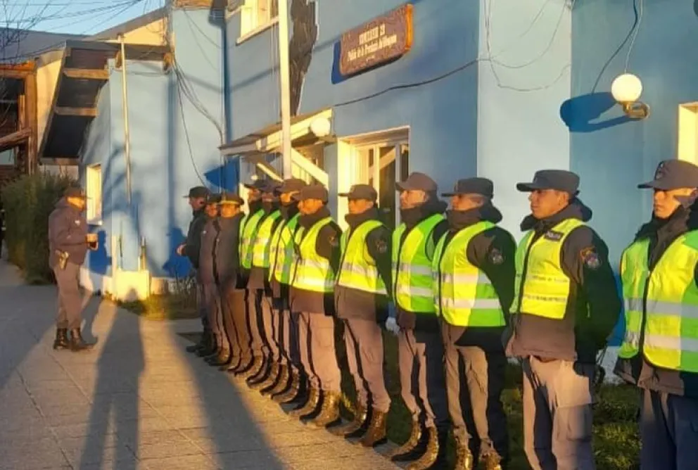 Provincia prepara la compra de armas menos letales