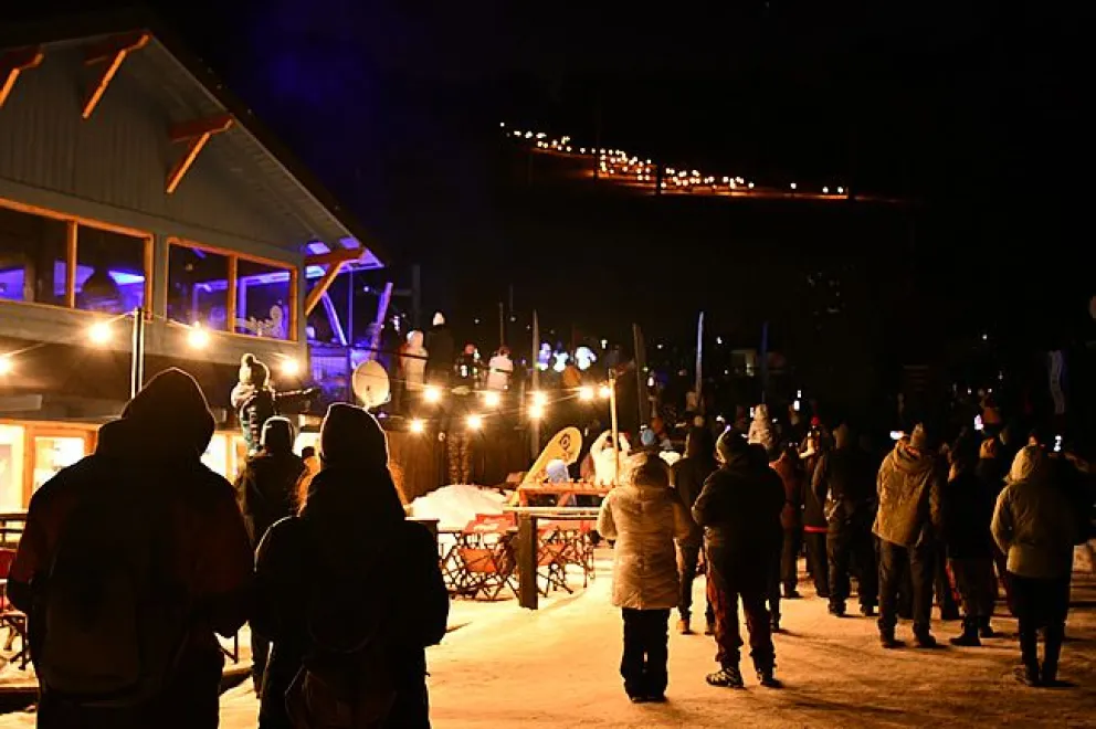 Así se vivió la primera Bajada de Antorchas y Lanzamiento de Temporada Alta
