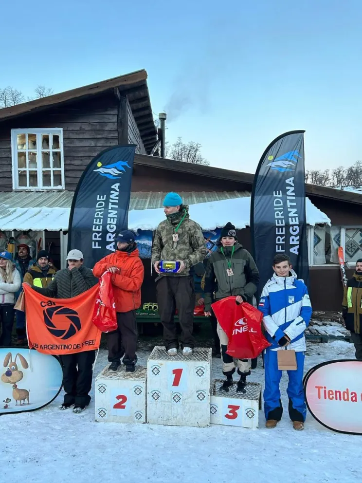 El juvenil Ulises Huarte consiguió el primer lugar en la fecha de esquí freeraide
