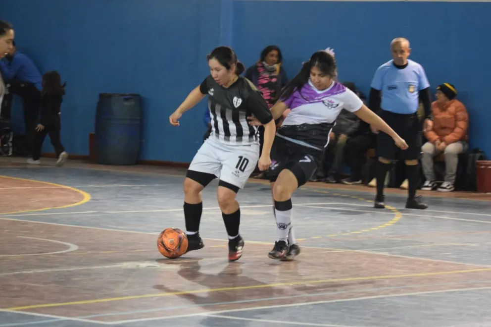 La Peña FC se consagra en la fase regular va por  la Copa de Oro