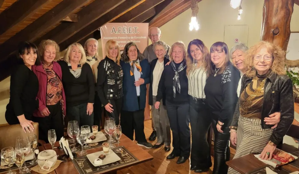 A.F.E.E.T celebró su aniversario y distinguió a Urbana Urra y a Jean Pierre Raemdonck