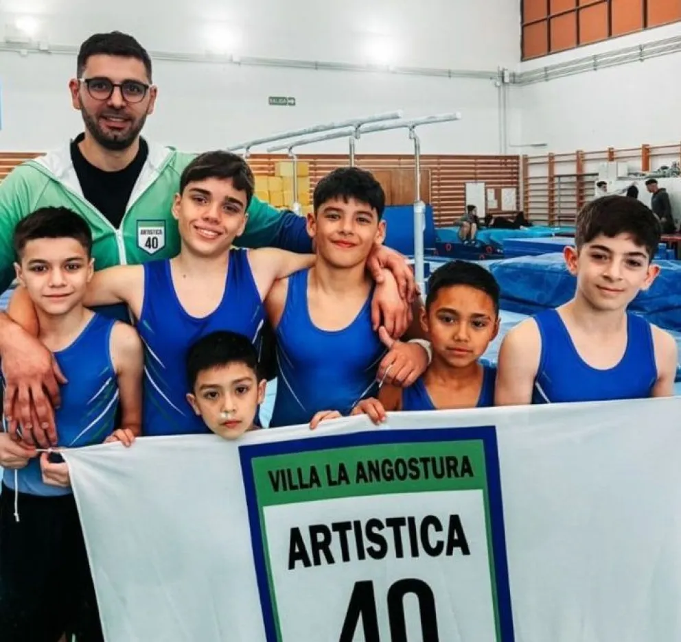 Gran presentación de los jóvenes gimnastas de Artística 40 en el nacional de clubes