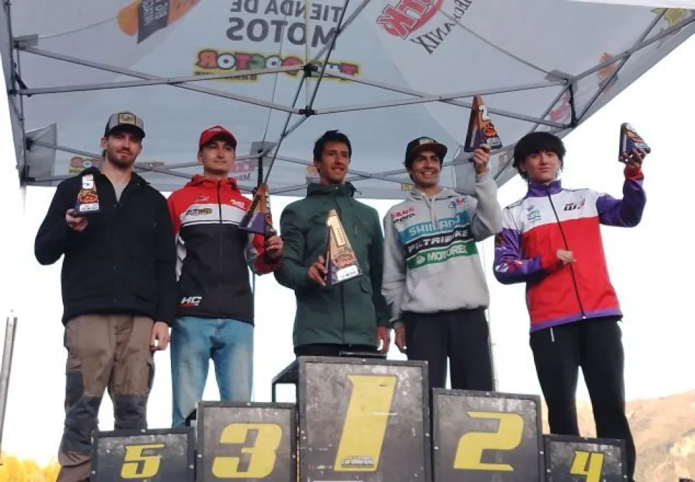 El enduro Cordillerano se corrió en La Cascada de Bariloche con presencia local