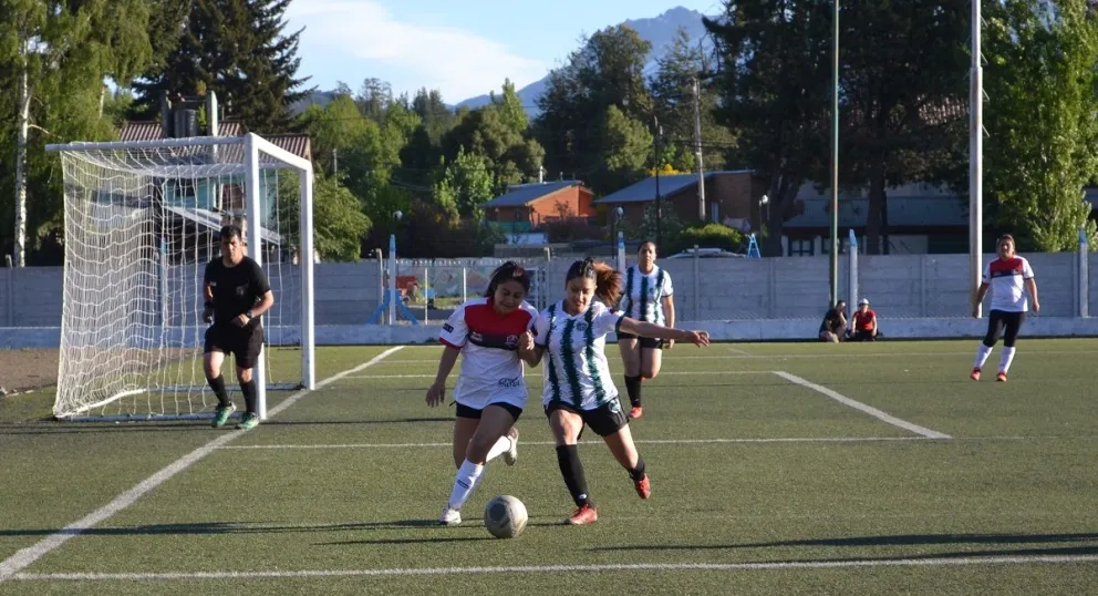 Este sábado las chicas dan el puntapié a un nuevo torneo de fútbol femenino