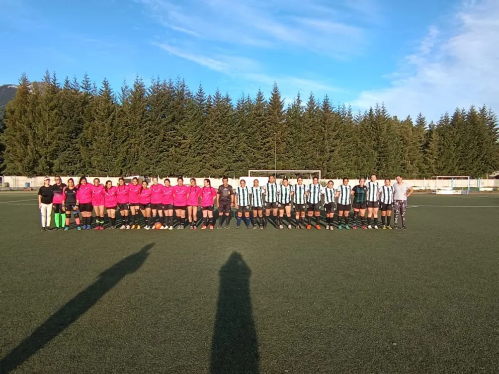 El fútbol femenino volvió con fuerza,  comenzó el Torneo Femenino de Fútbol 8 “Primavera Verano”