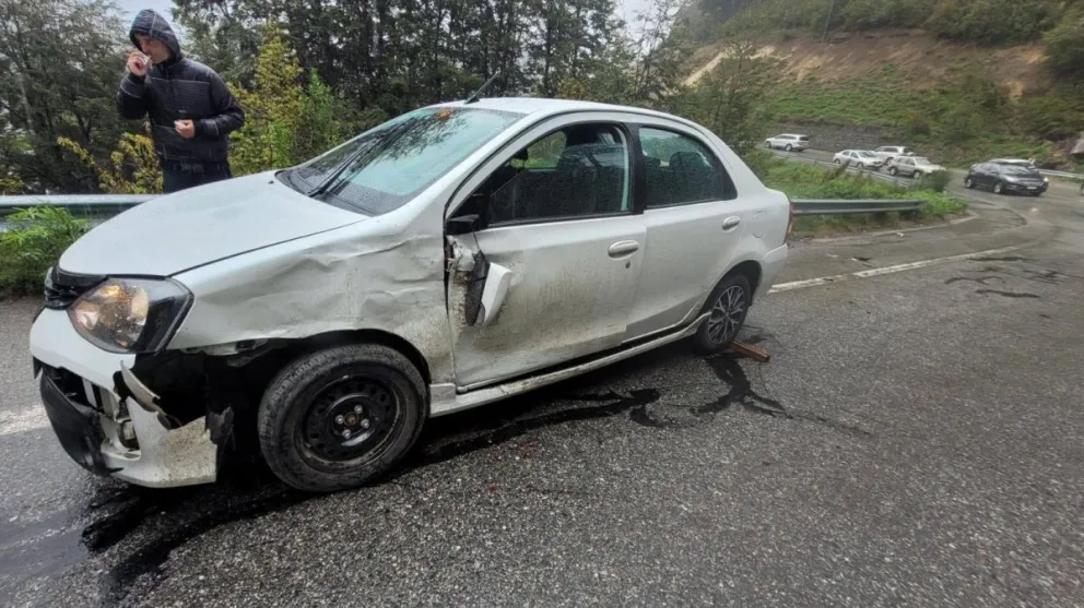 Ruta Siete Lagos: accidente vial sin heridos y con daños materiales