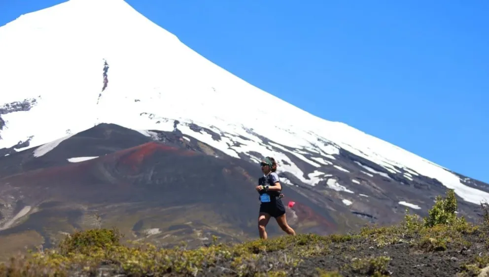 Vanina Nimis, primera en su categoría en el "Vulcano Ultra Trail" de Chile