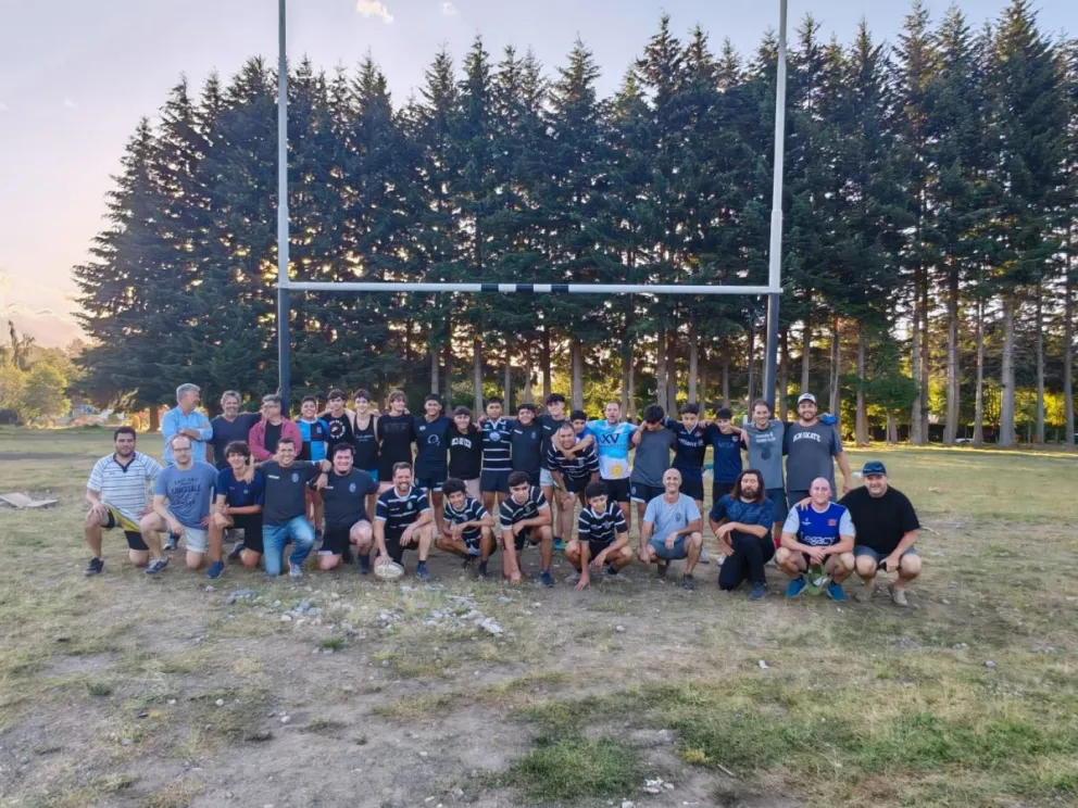 Coihues celebró 23 años y avanza hacia el sueño de jugar de local en 2025
