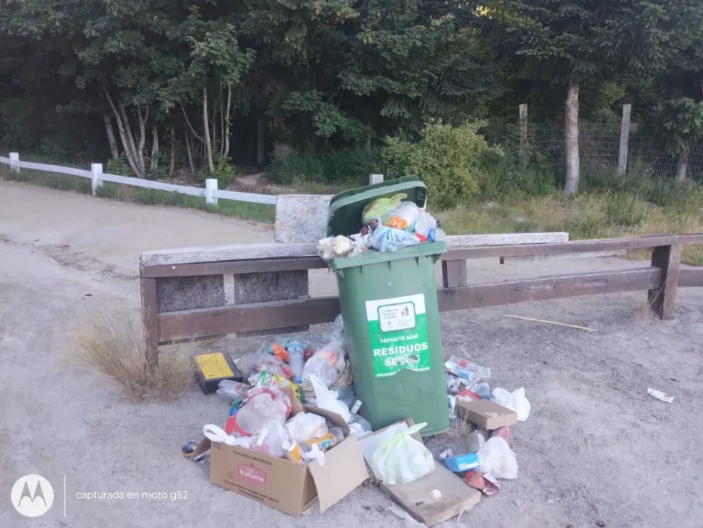 Clic Urbano: el municipio limpió el acceso peatonal a la desembocadura del Corrrentoso