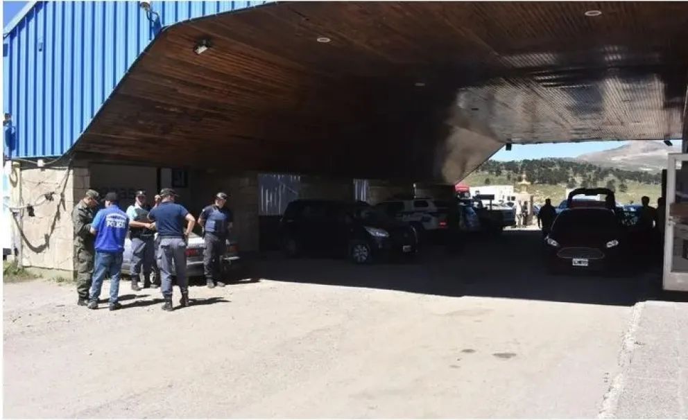 Conmoción en el Paso Pino Hachado por la muerte de una mujer mientras aguardaba para completar los trámites fronterizos