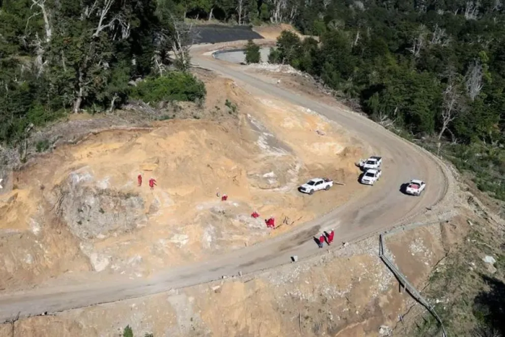 Villa Traful: Comenzaron a realizar las voladuras para ensanchar la Ruta Provincial 65