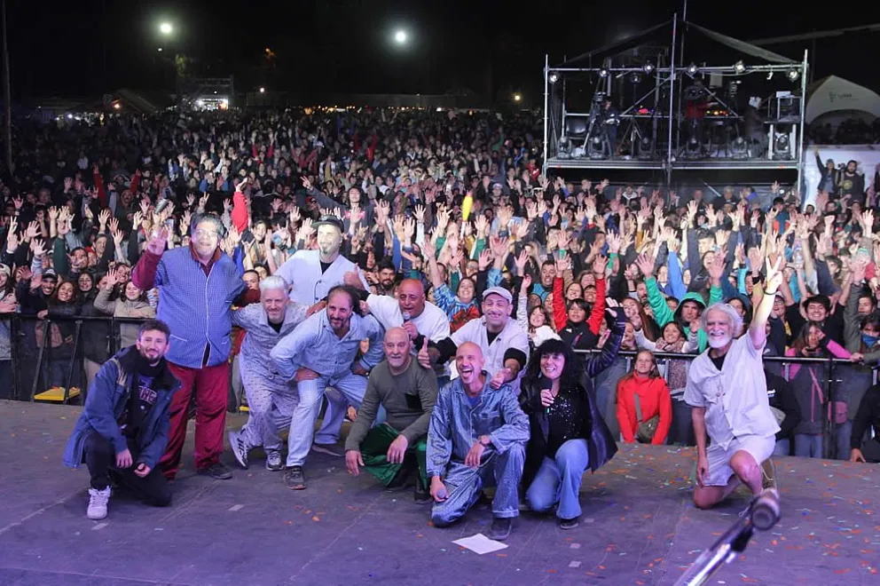 Con la presentación de la Bersuit y de Alejo, Angostura cerró la Fiesta de los Jardines
