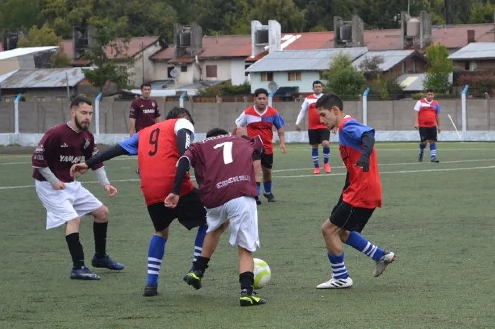 Tras dos años sin competencia, este sábado vuelve el fútbol de la Liga Quetrihue