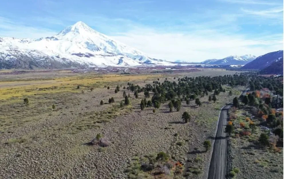 La ruta provincial N°60 y el Paso Mamuil Malal continuarán cerrados debido al intenso tránsito de brigadistas
