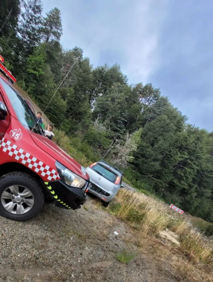 Despiste vehicular sin heridos en la Ruta de los Siete Lagos