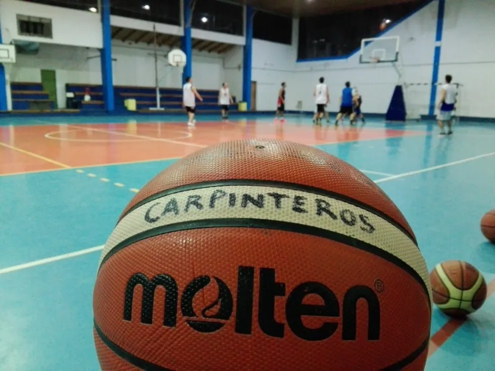 El básquet femenino y masculino de Carpinteros del Sur juega este fin de semana en el Barbagelata