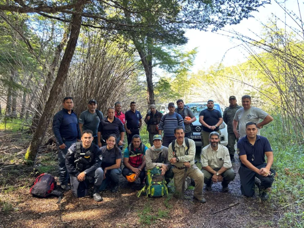 Rescataron a dos personas extraviadas en el Cerro Campana