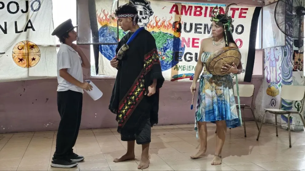 Presentaron obra teatral Mapuche que representa la lucha de la Lof Paicil