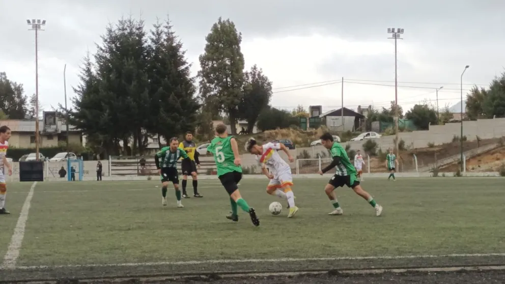 Ayen Hue y la Liga de Fútbol Quetrihué trabajan apuntan a tener su propia cancha