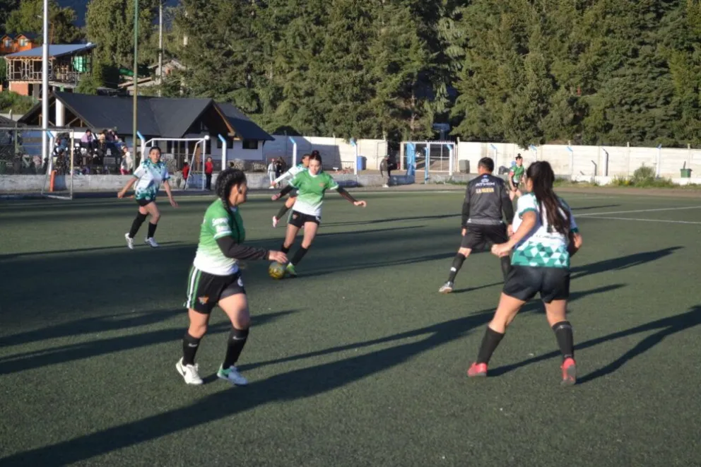 La liga Quetrihue prepara su próximo torneo de fútbol libre y la vuelta del femenino 