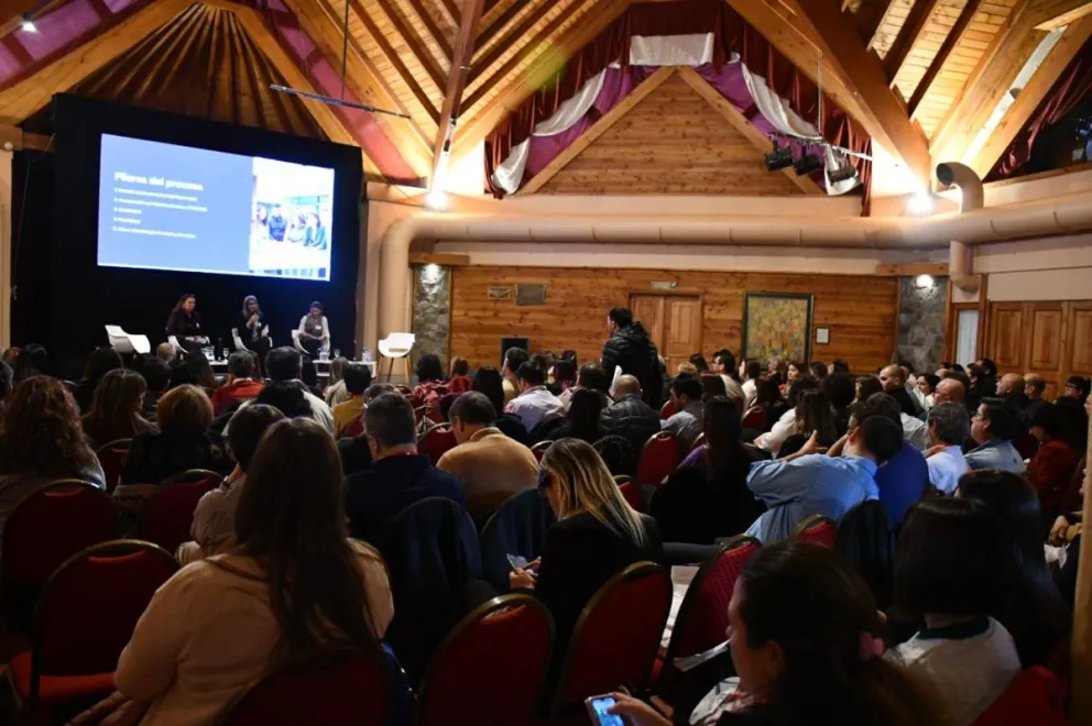 Angostura fue sede de las Jornadas de Salud Ocupacional y Recursos Humanos