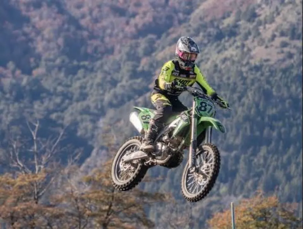 Bauti Serra logro podio el motocross la fecha del Sur de la República 